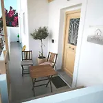 Stavros *